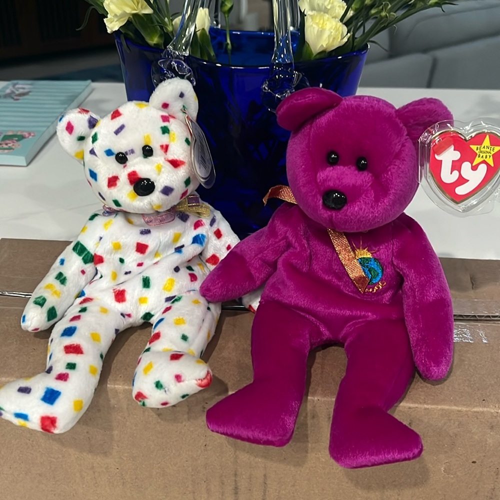 clearance price…Ty Beanie bears Millennium and TY2K